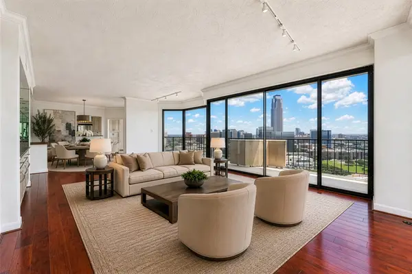 3350 Mccue Road #2204, Houston, TX 77056