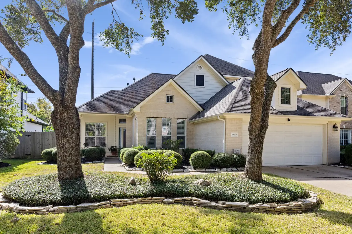 10310 Five Oaks Lane, Missouri City, TX 77459 - Image #1