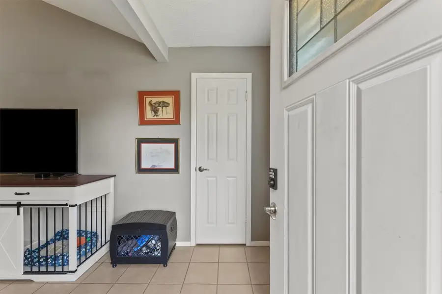 1023 E Belgravia Drive, Pearland, TX 77584 - Image #2