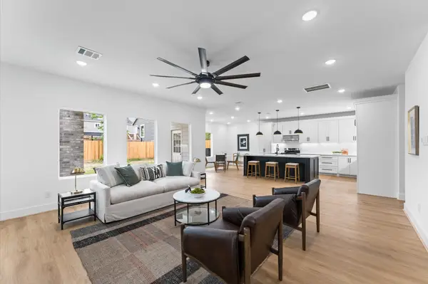 514 Melbourne Street #A, Houston, TX 77022