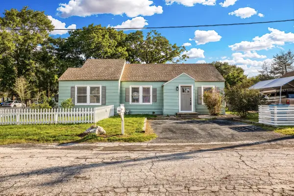 408 N Hunt Street, Bellville, TX 77418