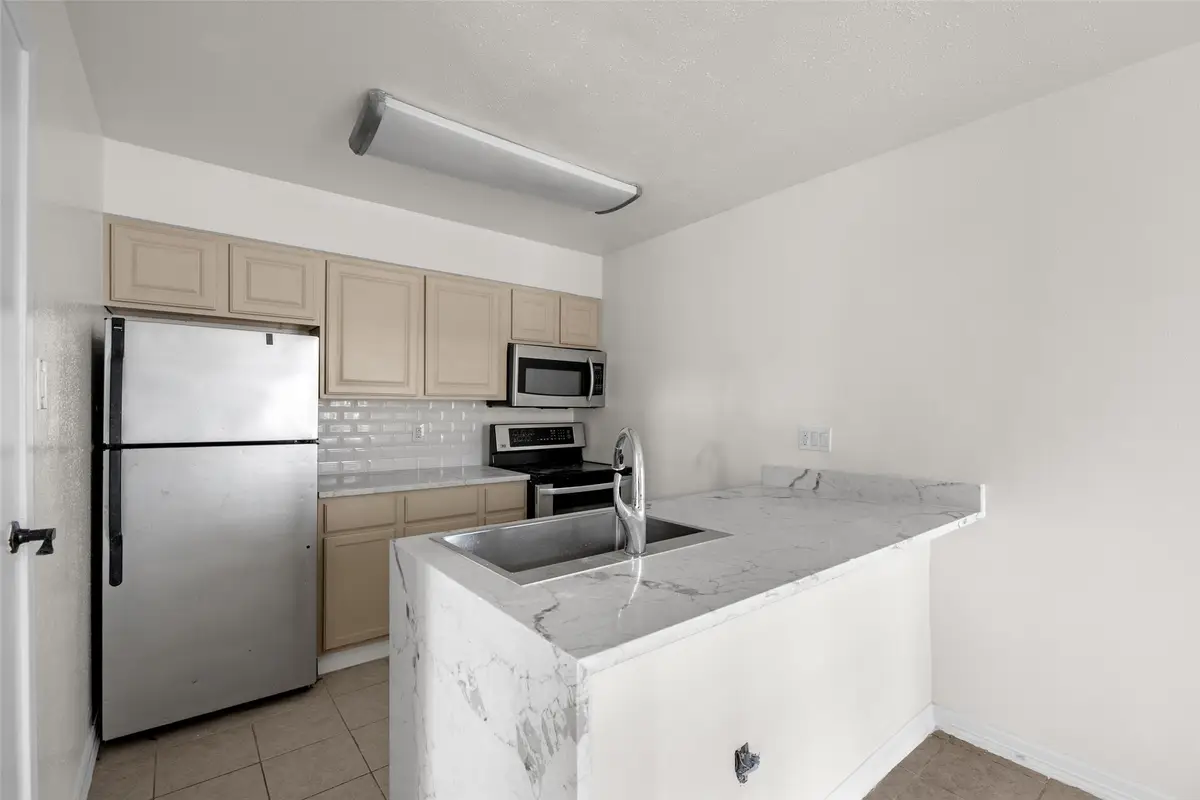 10001 Westpark Drive #67, Houston, TX 77042 - #1