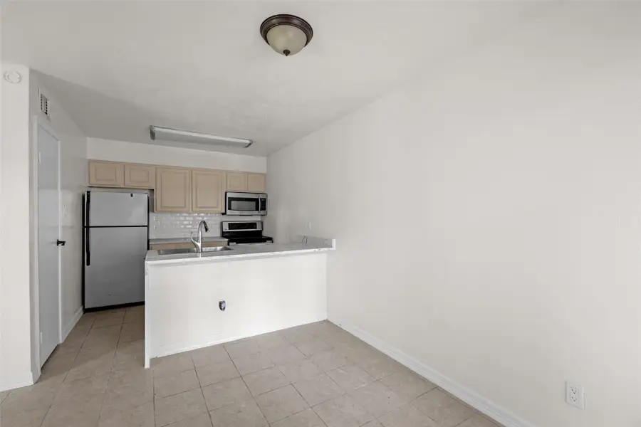 10001 Westpark Drive #67, Houston, TX 77042 - #2