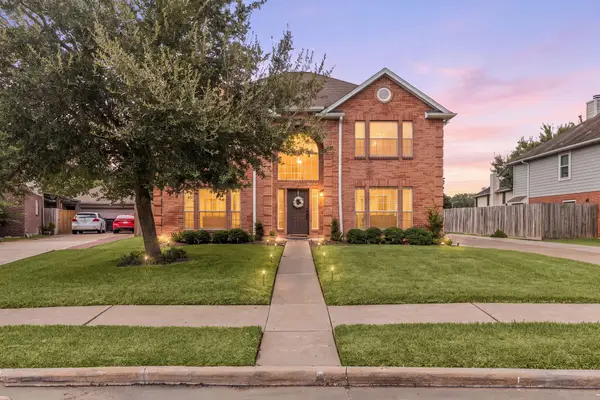 14018 Ragus Lake Drive, Sugar Land, TX 77498