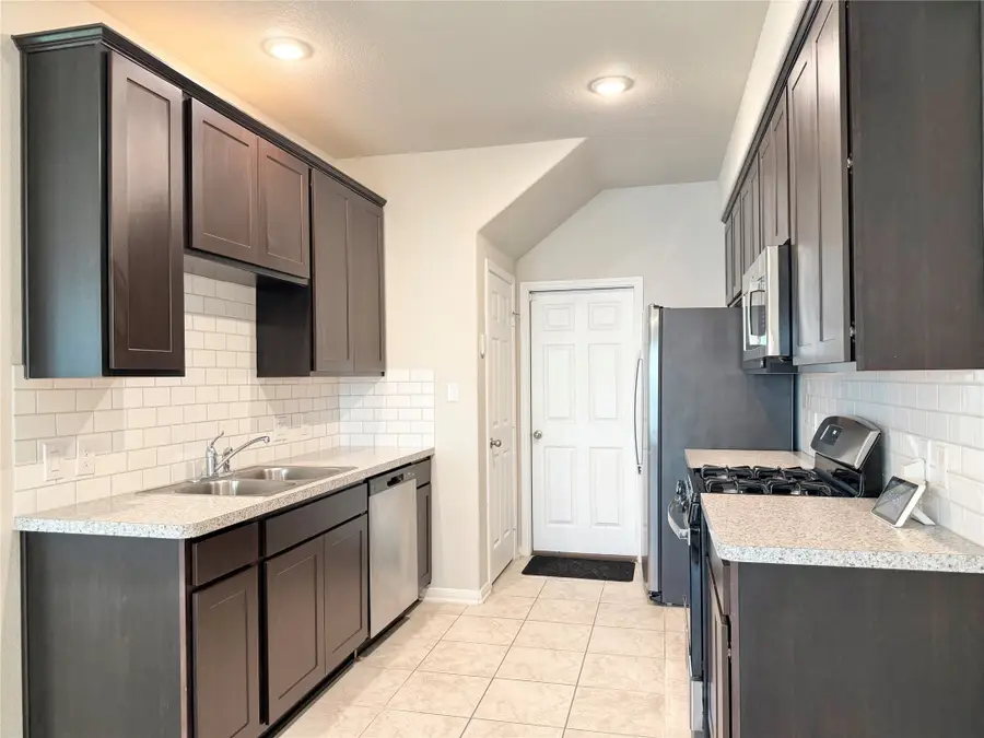 514 N 6th Street, La Porte, TX 77571 - Image #3