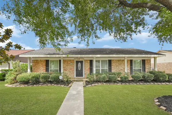 10307 Sagerock Drive, Houston, TX 77089