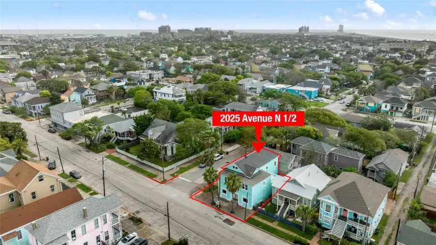 2025 Avenue N 1/2, Galveston, TX 77550 - Image #2