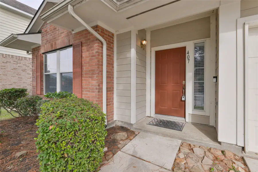 407 Laurel Pine Drive, Houston, TX 77339 - Image #2