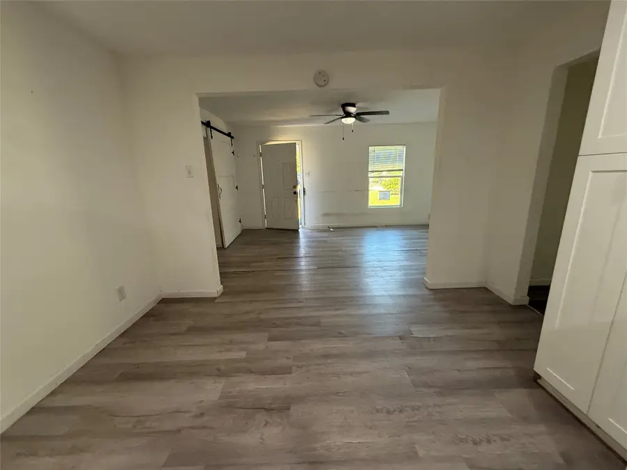 221 18th Avenue N, Texas City, TX 77590 - #2