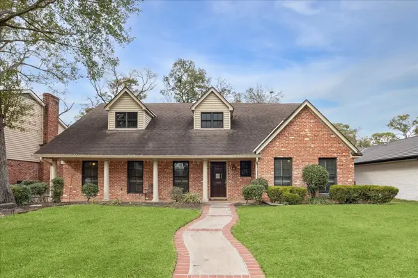 10834 Saint Marys Lane, Houston, TX 77079