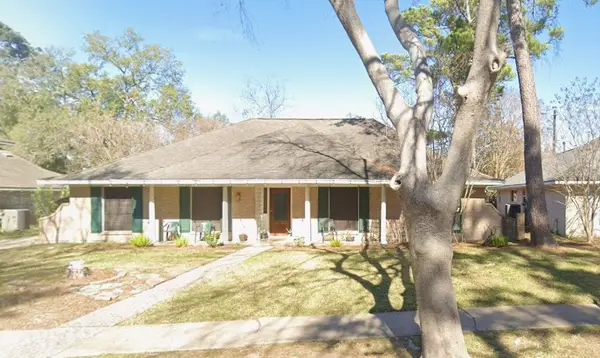 1004 Candlelight Lane, Houston, TX 77018
