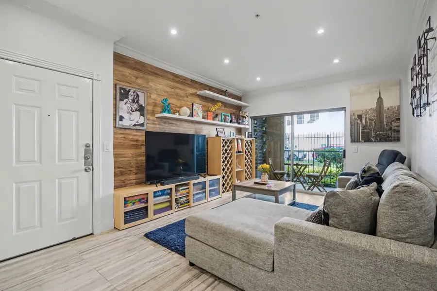 3231 Allen Parkway #2104, Houston, TX 77019 - Image #2