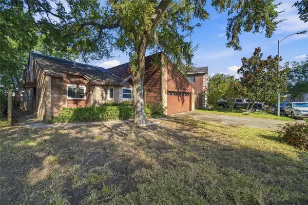 606 Meadow Knoll Drive, Stafford, TX 77477