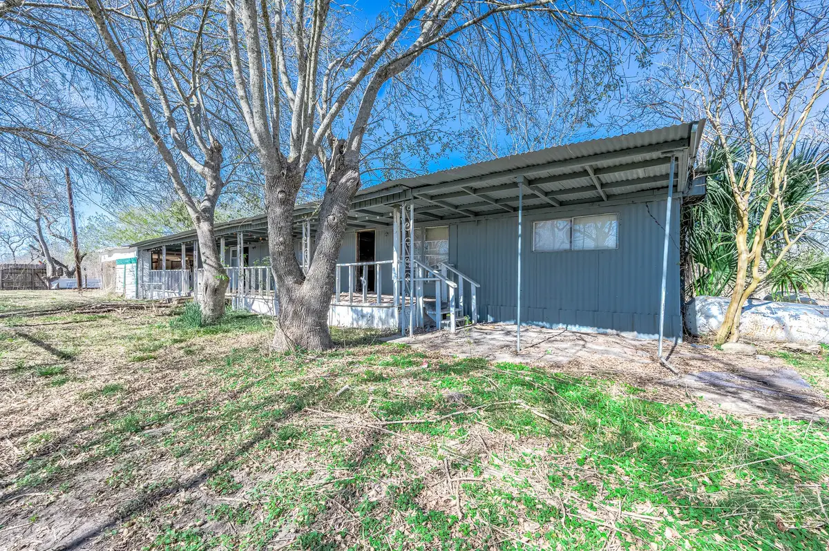 725 Choate Road, Alvin, TX 77511 - Image #1