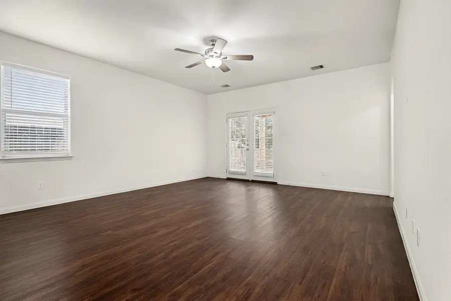 2037 Vanamen Court, Conroe, TX 77304 - Image #3