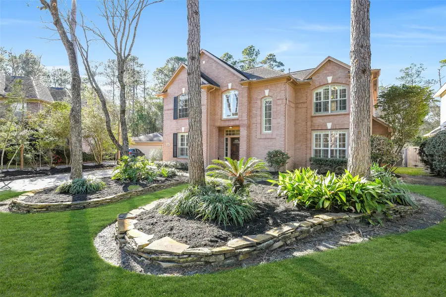 62 N Goldenvine Circle, The Woodlands, TX 77382 - Image #3