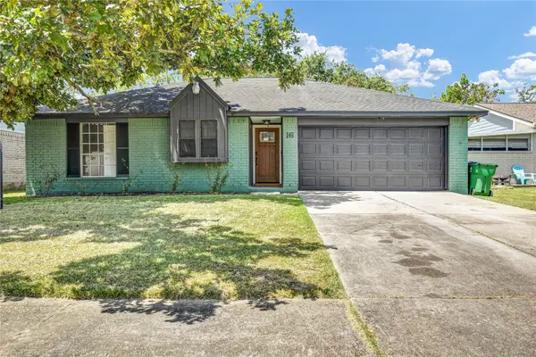 16 Ranch House Loop, Angleton, TX 77515