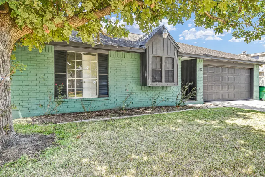 16 Ranch House Loop, Angleton, TX 77515 - #3
