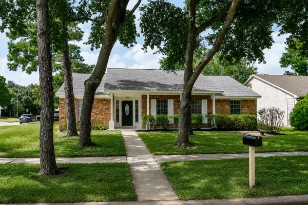 6734 Dusty Dawn Drive, Houston, TX 77086
