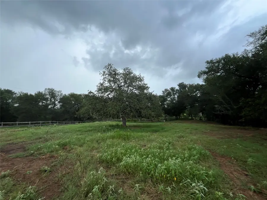 1026 Red Town Rd, Elgin, TX 78621 - #3