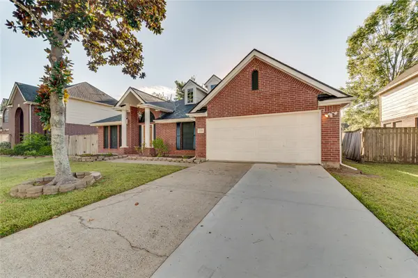 2311 Piney Woods Drive, Pearland, TX 77581