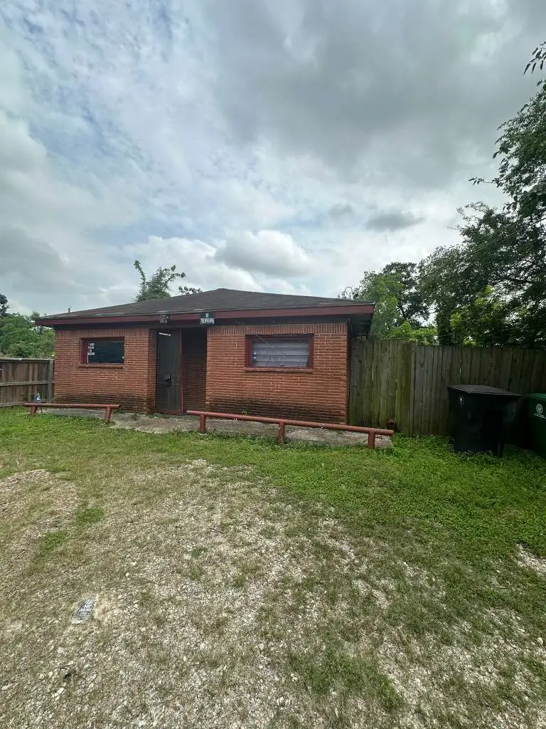 5514 Weaver Road, Houston, TX 77016 - #1