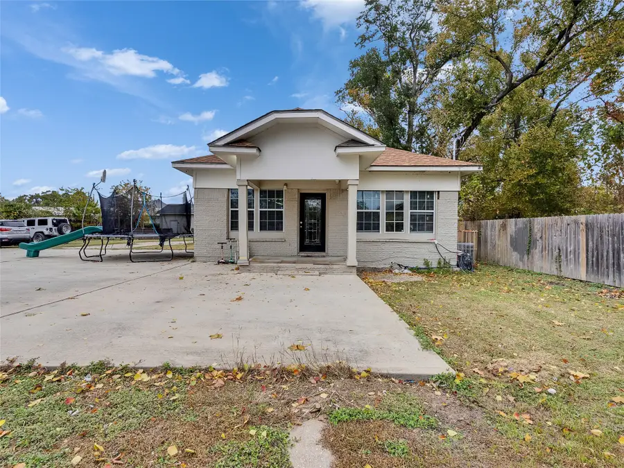 4917 Tronewood Street, Houston, TX 77016 - Image #2