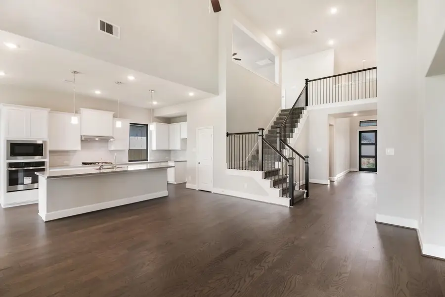 9242 Grand Jubilee Drive, Montgomery, TX 77316 - Image #2