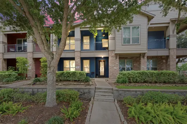 706 Water Street, Webster, TX 77598