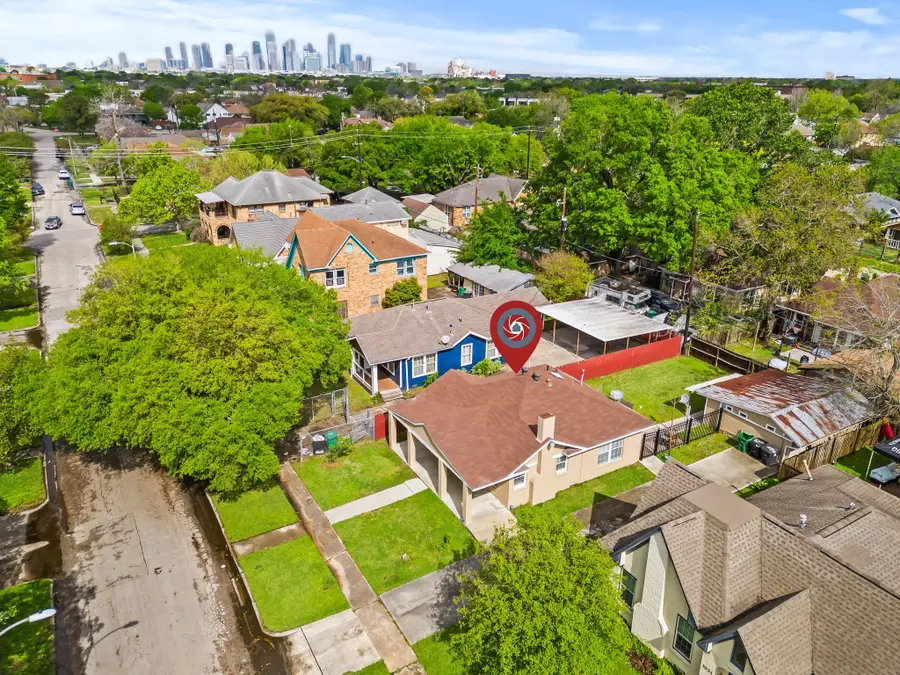 5217 Claremont Street, Houston, TX 77023 - Image #2