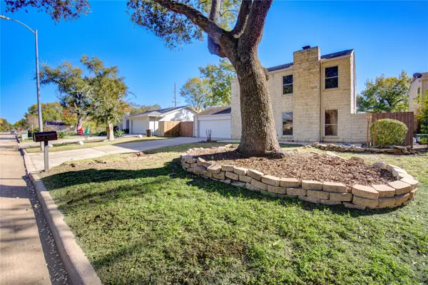 13907 Piping Rock Lane, Houston, TX 77077