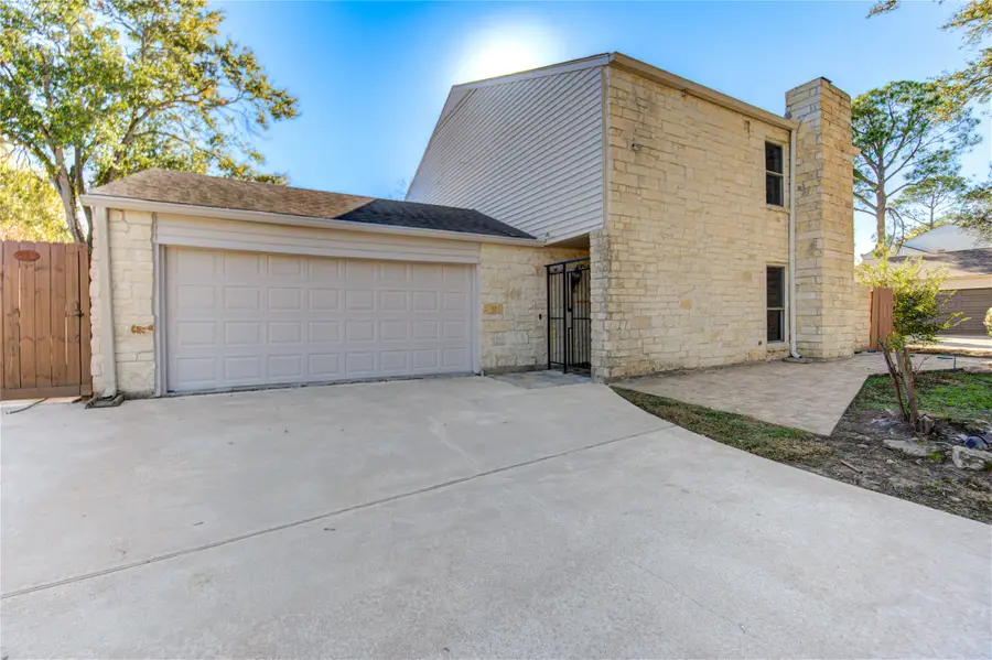 13907 Piping Rock Lane, Houston, TX 77077 - Image #3