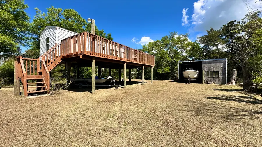 613 Troy Street, Anahuac, TX 77514 - #2