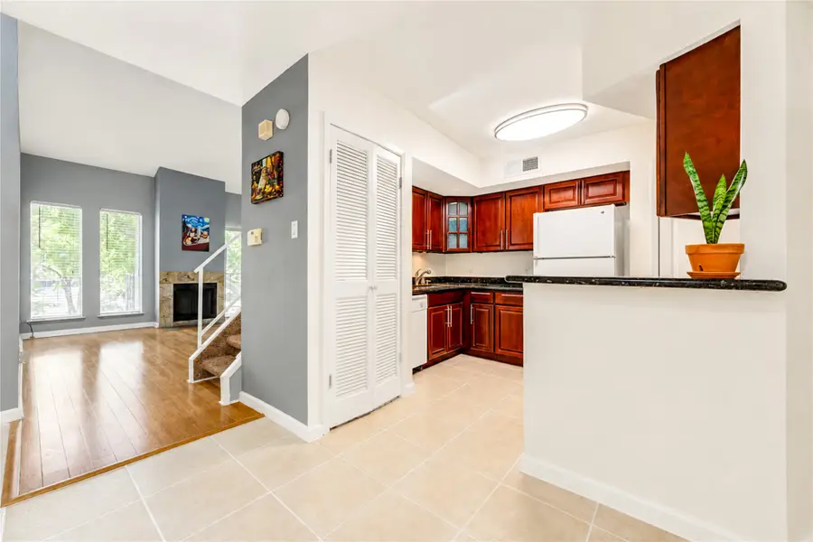 10811 Richmond Avenue #22, Houston, TX 77042 - #3