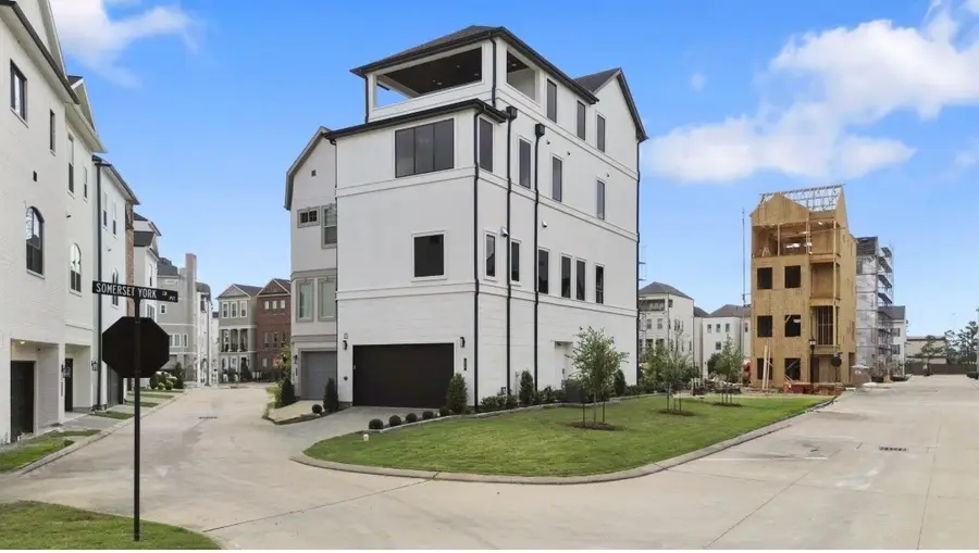 948 Blackshire Lane, Houston, TX 77055 - Image #2