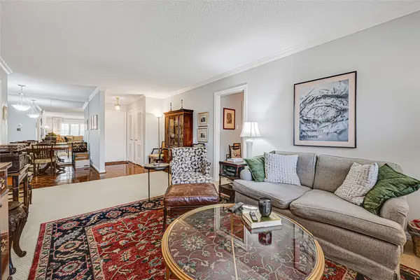 2701 Bellefontaine Street #B21, Houston, TX 77025