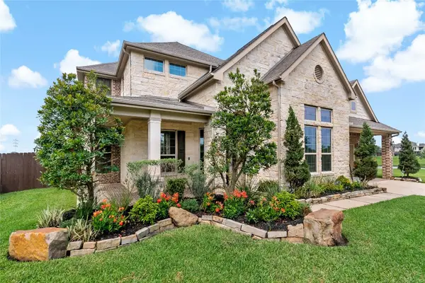 4806 Enchanted Springs Drive, Rosharon, TX 77583