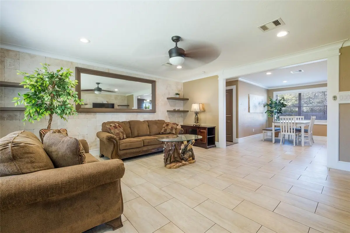 845 Holly Ridge Drive, Houston, TX 77024 - #1