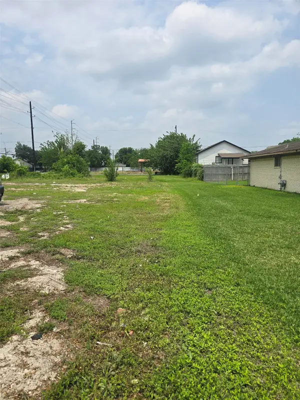 405 Delaware Street, Houston, TX 77029