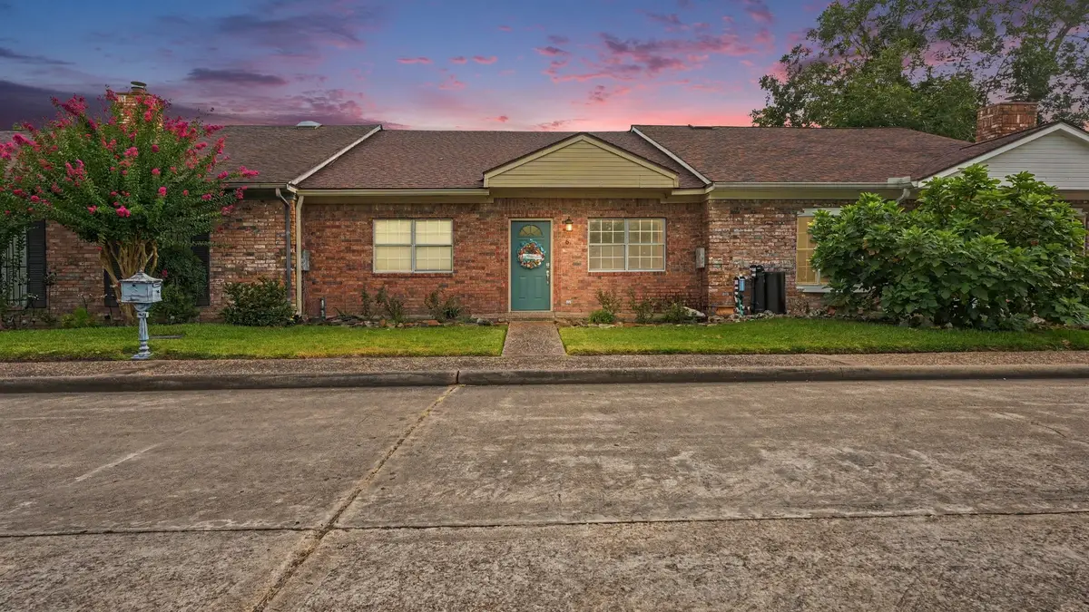 1310 E James Street #6, Baytown, TX 77520 - #1