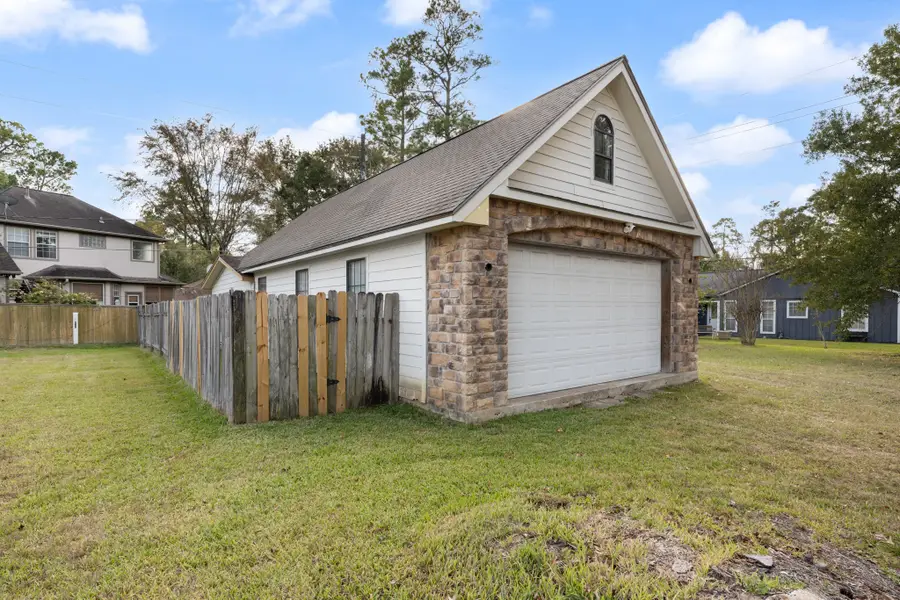 288 Alana Lane, Oak Ridge North, TX 77386 - Image #2