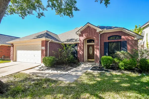 16622 Village View Trail, Sugar Land, TX 77498