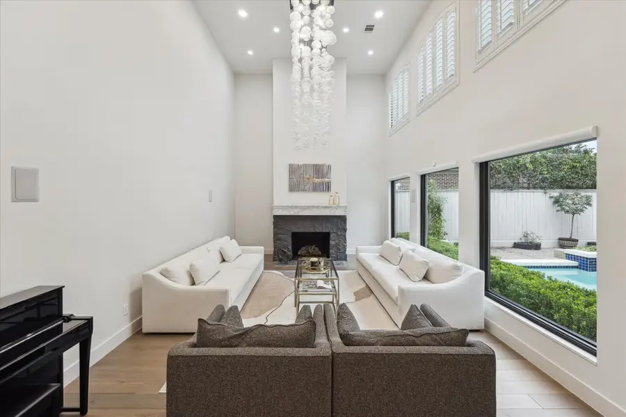 6348 Vanderbilt Street, West University Place, TX 77005 - #2