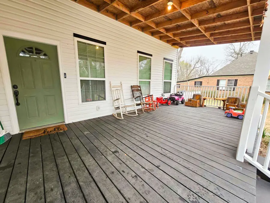 1010 N Howard Street, Palestine, TX 75801 - Image #3