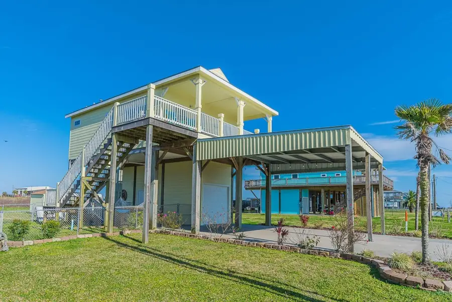 956 S Monkhouse Drive, Port Bolivar, TX 77650 - #2