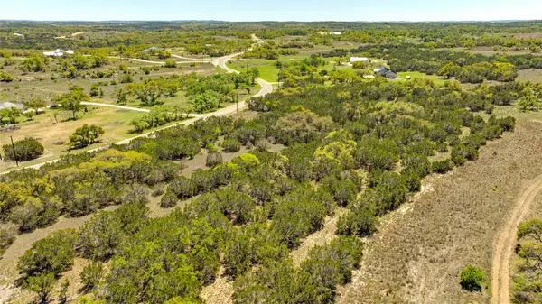 612 Whiskey Trail, Blanco, TX 78606