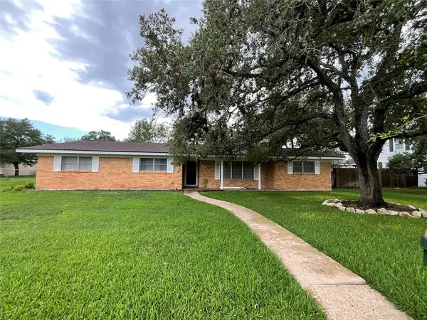 605 3rd Street, Cuero, TX 77954