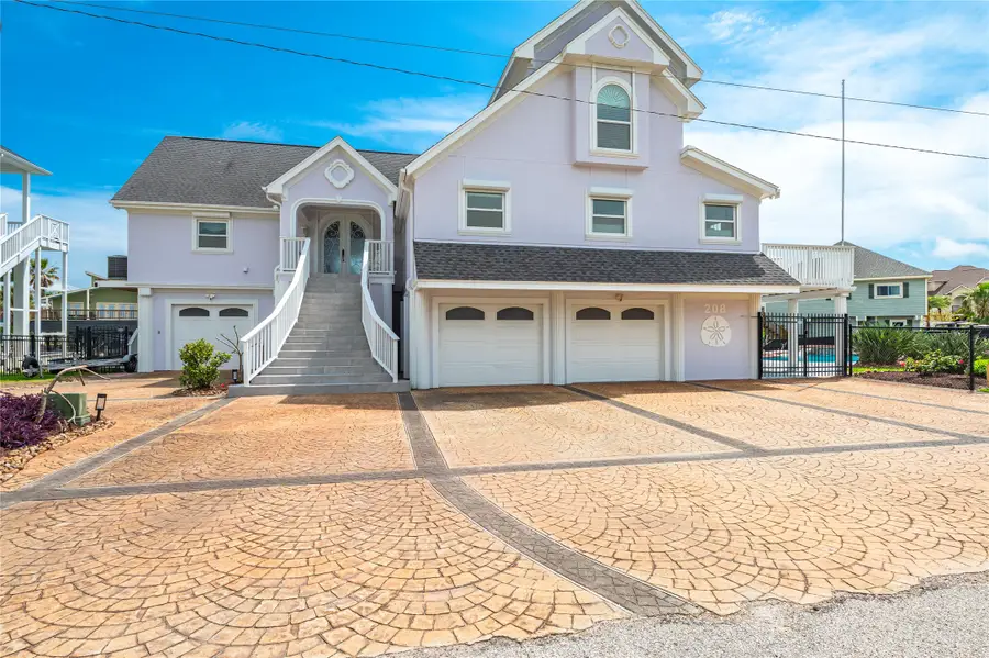 208 Coconut Street, Tiki Island, TX 77554 - #3