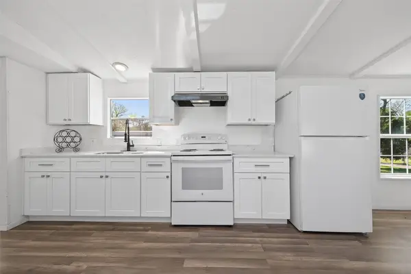 208 Yaupon Hbr, Onalaska, TX 77494