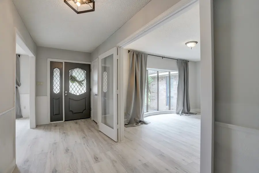 1132 Fries Road, Spring Valley Village, TX 77055 - Image #3